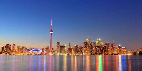 best places to take pictures in Toronto