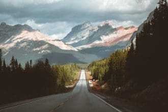 alberta tourist attractions