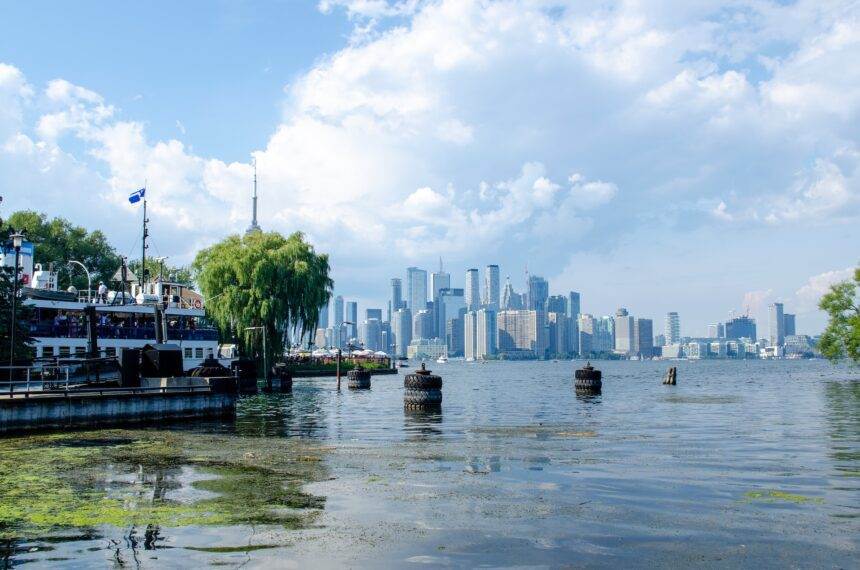toronto island ferry