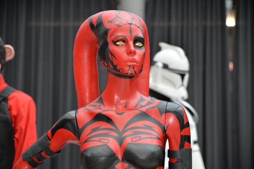 The Empire Strips Back: A Burlesque Parody.