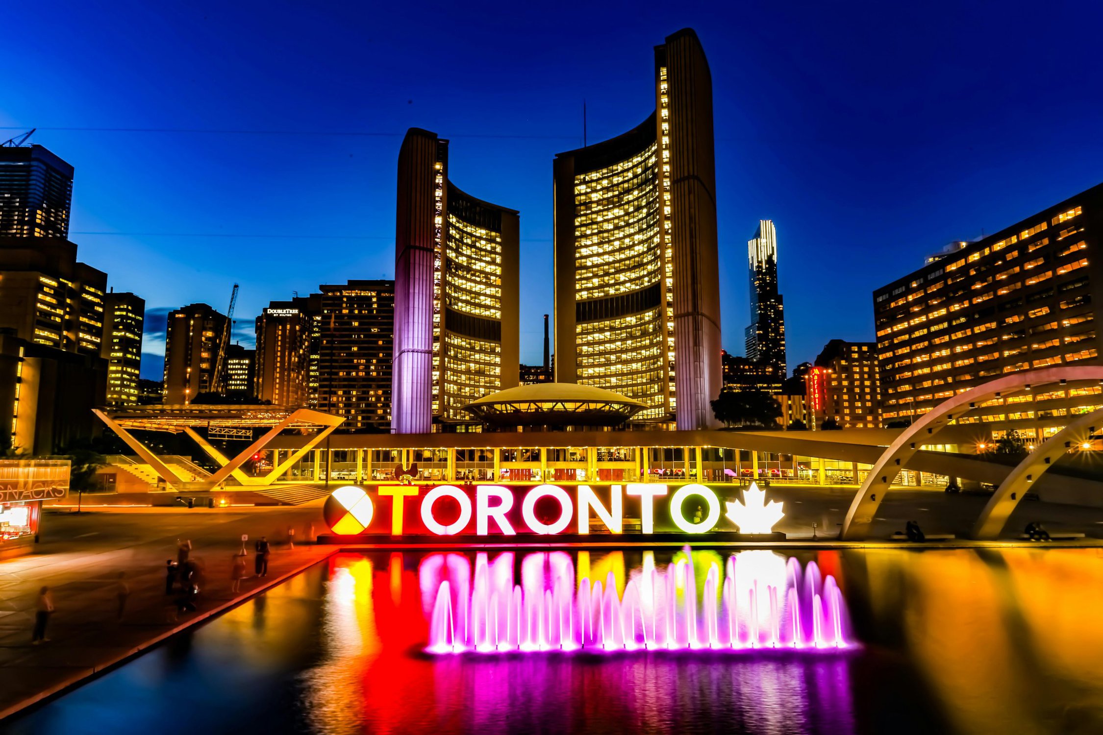 restaurants on queen street Toronto